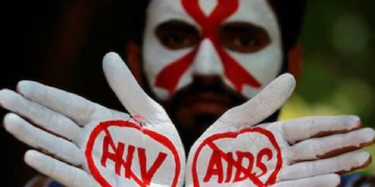 world-aids-day-|-ലോക-എയ്ഡ്സ്-ദിനം:-‘അവകാശങ്ങളുടെ-പാത-സ്വീകരിക്കു’;-ലക്ഷണങ്ങളും-ചികിത്സയും-അറിയാം