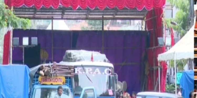 ‘കോടതിയലക്ഷ്യ-നടപടി-സ്വീകരിക്കും’-;-വഞ്ചിയൂരില്-പൊതുവഴിയില്-cpim-ഏരിയാ-സമ്മേളനം-നടത്തിയതിനെതിരെ-രൂക്ഷ-വിമര്ശനവുമായി-ഹൈക്കോടതി