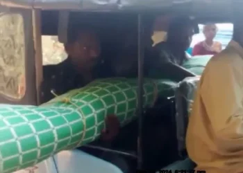 വനവാസി-വയോധികയുടെ-മൃതദേഹം-ഓട്ടോയില്;-പ്രമോട്ടറെ-പുറത്താക്കി-ഉദ്യോഗസ്ഥരെ-സംരക്ഷിക്കാന്-സര്ക്കാര്-നീക്കം