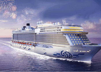 തിരമാലകൾ-കീറിമുറിച്ചൊരു-ആഡംബര-യാത്ര