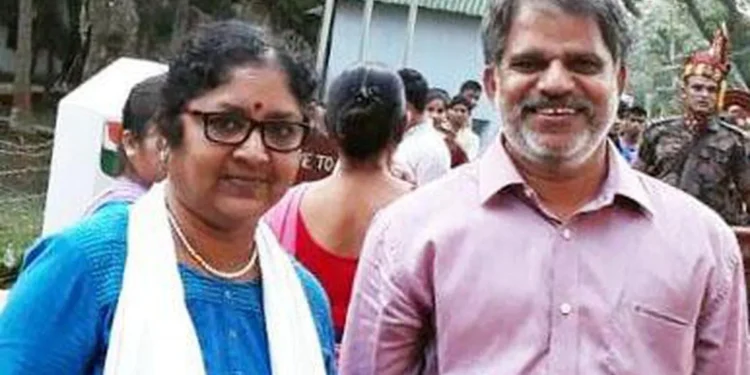 ‘കാറില്‍-അമ്മായിയമ്മയെ-കാണാന്‍-പോകുന്ന-മരുമകനെ’ത്തപ്പി-സോഷ്യല്‍-മീഡിയ,-ആര്‍ക്കിട്ടാണ്-വിജയരാഘവന്‌റെ-കുത്ത്?