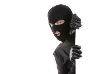 കണ്ണൂരില്‍-പൂട്ടിയിട്ടിരുന്ന-സിനിമാ-തിയേറ്ററില്‍-മോഷണം,കവര്‍ന്നത്-15-ലക്ഷത്തോളം-രൂപ-വില-വരുന്ന-ഉപകരണങ്ങള്‍