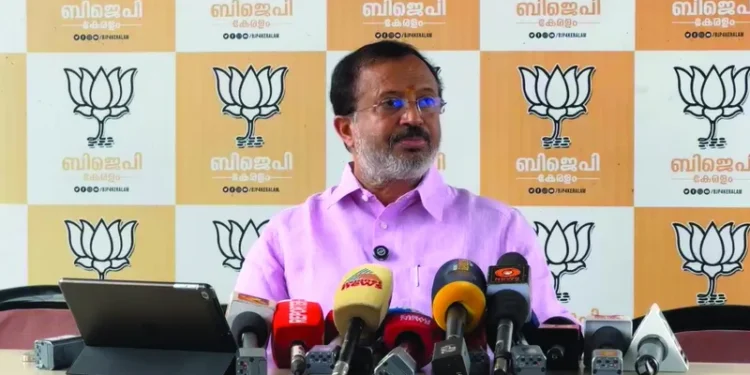 വെള്ളാപ്പള്ളി-നടേശന്റെ-വാക്കുകൾ-വളച്ചൊടിച്ചു-;-കേരളത്തിൽ-കോൺഗ്രസിന്-ഇനി-ഭരണം-കിട്ടില്ല-:-വി-മുരളീധരൻ