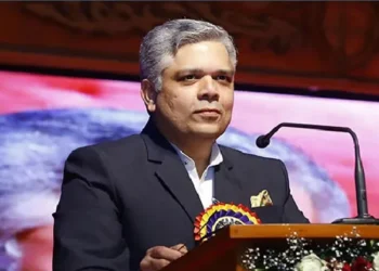 ജസ്റ്റിസ്-ദേവന്‍-രാമചന്ദ്രനെതിരായ-സൈബര്‍-ആക്രമണം;-പോലീസ്-കേസെടുത്തു