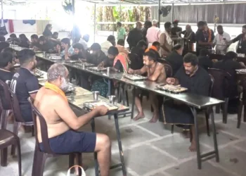 ഒരു-ലക്ഷം-പേര്‍ക്ക്-അന്നദാനം-നല്‍കി-ചെങ്ങന്നൂര്‍-അയ്യപ്പ-സേവാ-കേന്ദ്രം