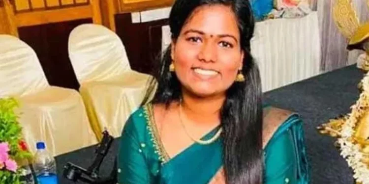 തലയ്‌ക്കും-ഇടുപ്പിനും-തുടയ്‌ക്കുമുണ്ടായ-പരിക്ക്-മരണത്തിന്-കാരണമായി-:-അമ്മു-സജീവിന്റെ-പോസ്റ്റ്മോർട്ടം-റിപ്പോർട്ട്-പുറത്ത്