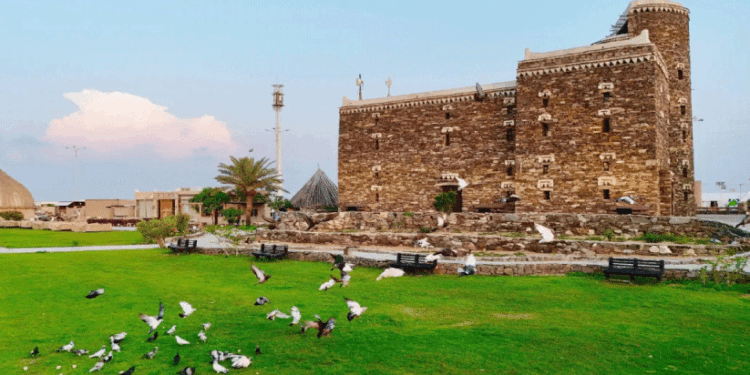 വി​നോ​ദ-സ​ഞ്ചാ​രി​ക​ളെ-ആ​ക​ർ​ഷി​ച്ച്-ജി​സാ​നി​ലെ-‘ഹെ​റി​റ്റേ​ജ്-വി​ല്ലേ​ജ്’