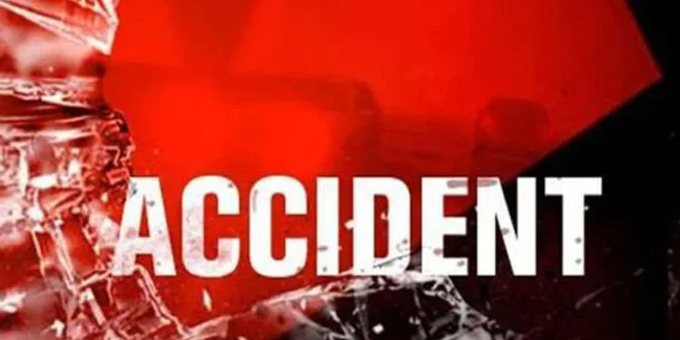 തിരുവനന്തപുരത്ത്-വാഹനാപകടത്തില്‍-2-യുവാക്കള്‍ക്ക്-പരിക്ക്,-ഒരാളുടെ-നില-ഗുരുതരം