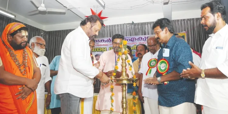 ആഗോള-വിശ്വകര്‍മ്മ-ഉച്ചകോടി-സുരേഷ്‌ഗോപി-ഉദ്ഘാടനം-ചെയ്തു