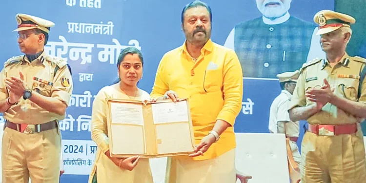 യുവശാക്തീകരണം;-71000ത്തിലധികം-പേര്ക്ക്-നിയമന-ഉത്തരവുകള്-കൈമാറി