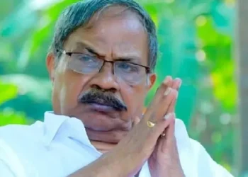 ഗർഭപാത്രം-മുതൽ-പലവട്ടം-വിളിച്ചിട്ടും-മൃത്യുവിനൊപ്പം-പോകാതെ-അജയ്യനായി-നിന്ന-എം-ടി