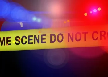 തൃശൂരിൽ-വീടുകയറി-ആക്രമണം;-രണ്ടുപേർ-കുത്തേറ്റ്-മരിച്ചു