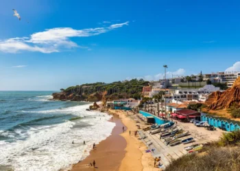 മത്സ്യബന്ധനത്തെ-ദോഷകരമായി-ബാധിക്കാത്ത-തരത്തില്-തീരപ്രദേശത്ത്-നിര്മ്മാണ-പ്രവര്ത്തനങ്ങള്-നടത്തും