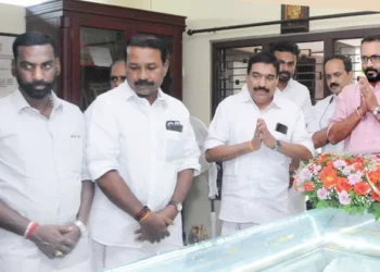 കാലവും-കടന്ന്