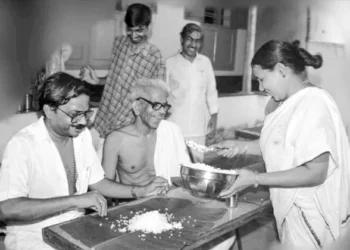 അച്ഛനും-എംടിയും-അസാമാന്യ-ബന്ധം