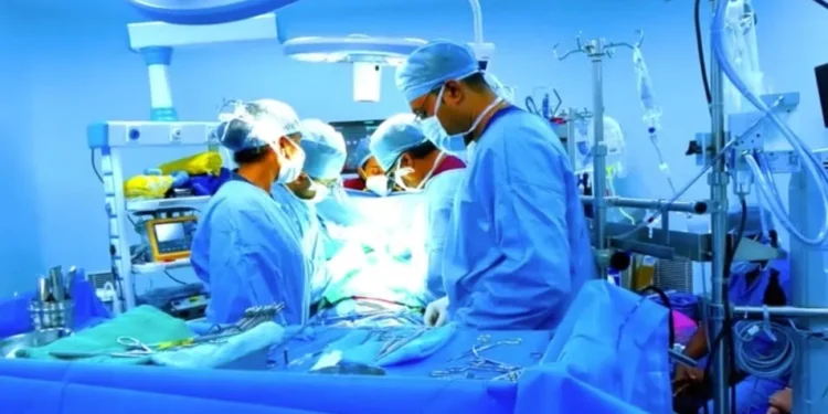 ഹൃദയം-തുറക്കാതെ-വാൽവ്-മാറ്റിവച്ച്-തൃശൂർ-മെഡിക്കൽ-കോളേജ്;എഴുപത്തിനാല്-കാരി-ജീവിതത്തിലേക്ക്-തിരികെ