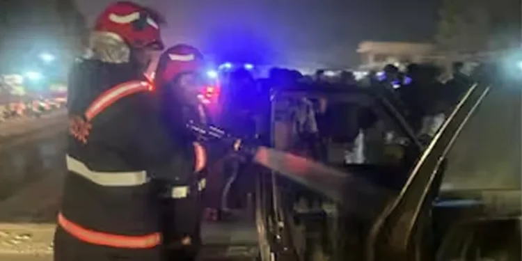 തിരുവനന്തപുരത്ത്-ദമ്പതിമാര്-സഞ്ചരിച്ചിരുന്ന-കാറിന്-തീ-പിടിച്ചു