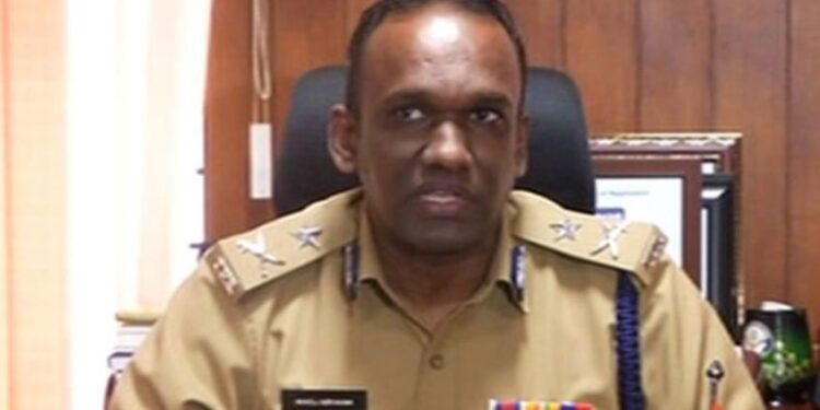 ഡിജിപി-ഷേഖ്-ദര്വേഷ്-സാഹിബ്-അവധിയില്,-എഡിജിപി-മനോജ്-ഏബ്രഹാമിന്-ചുമതല