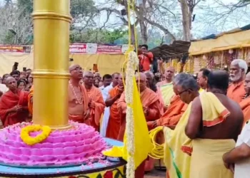 ശ്രീനാരായണധര്‍മ-പതാക-ഉയര്‍ന്നു;-ശിവഗിരി-തീര്‍ത്ഥാടനത്തിന്-തുടക്കം