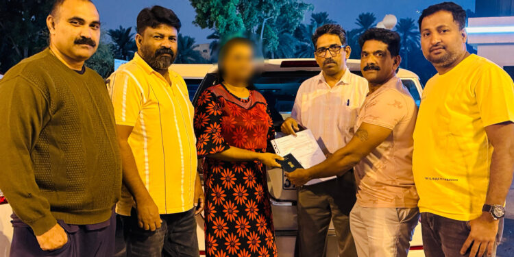 പ്രവാസി യുവതിക്ക് നാടണയാൻ കൊല്ലം പ്രവാസി അസോസിയേഷൻറെ കൈത്താങ്ങ്