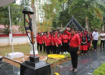 ധീരജവാന്മാര്ക്ക് സ്നേഹാദരം സമ്മാനിച്ച് ഡിഫറന്റ് ആര്ട് സെന്ററിലെ ഭിന്നശേഷിക്കാര്