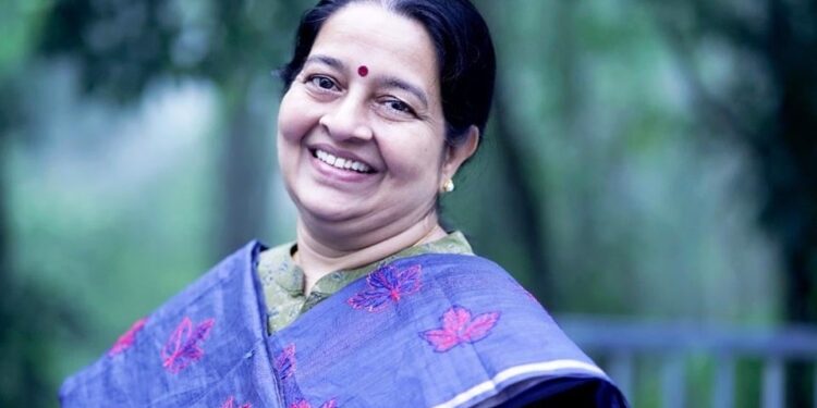 ഹാപ്പി-ന്യൂ-ഇയര്-പറഞ്ഞ്-ഉമാ-തോമസ്;-ആരോഗ്യനിലയിൽ-പുരോഗതി,-തലച്ചോറിലുള്ള-പരിക്കിൽ-മാത്രമാണ്-ആശങ്കയെന്ന്-ഡോക്ടർമാർ
