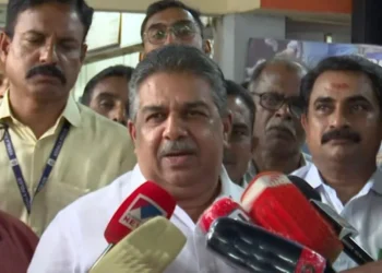 എക്സൈസുകാർ-‘ഡേയ്-തെറ്റായി-പോയി’-എന്ന്-പറഞ്ഞാൽ-മതി-:-കഞ്ചാവ്-കേസിൽ-വീണ്ടും-ന്യായീകരണവുമായി-സജി-ചെറിയാൻ