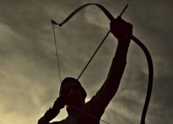 വിവാഹേതരബന്ധം-ആരോപിച്ച്-യുവാവ്-ഭാര്യയെ-അമ്പെയ്ത്-കൊന്നു