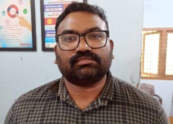 പ്രായപൂർത്തിയാകാത്ത-പെൺകുട്ടിക്ക്-യുവ-ഡോക്ടറുടെ-അശ്ലീല-സന്ദേശം;-ബന്ധുക്കളെത്തി-തടഞ്ഞുവെച്ച്-പൊലീസിനെ-ഏൽപ്പിച്ചു