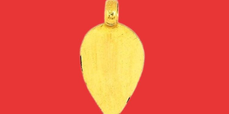 താലി-തിരിച്ചുതരണമെന്ന്-വീട്ടമ്മയുടെ-അഭ്യർത്ഥന;-താലി-തിരികെ-കൊടുത്ത്-മാലയുമായി-കള്ളൻ-കടന്നു