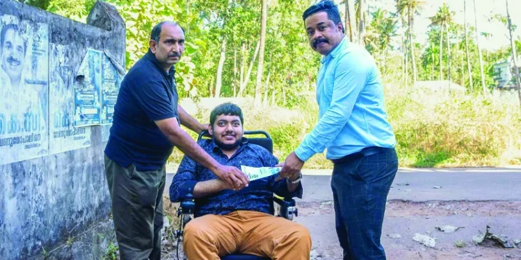 ജന്മനാ-വൈകല്യം-ബാധിച്ച-ജസീമിന്-നല്‍കിയ-വാക്ക്-പാലിച്ച്-എം.എ-യൂസഫലി;-ഇലക്ട്രിക്ക്-വീല്‍ചെയര്‍-കൈമാറി-ലുലു-ഗ്രൂപ്പ്