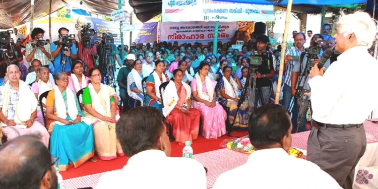 വിലകൊടുത്ത്-വാങ്ങിയ-ഭൂമിയില്-ഒരവകാശവും-ഇല്ലേ?;-ജുഡീഷ്യല്-കമ്മിഷനു-മുന്നില്-മുനമ്പം-നിവാസികള്