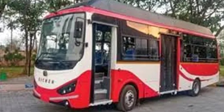 സ്കൂള്-കലോത്സവത്തിനായി-സര്വീസ്-നടത്തുന്നത്-കെ-എസ്-ആര്-ടി-സിയുടെ-10-ഇലക്ട്രിക്-സര്വീസുകള്,-സൗജന്യ-സര്വീസില്-കാണികള്ക്കും-യാത്ര-ചെയ്യാം