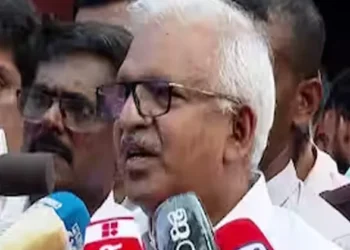 പെരിയ-ഇരട്ടക്കൊലക്കേസ്-പ്രതികള്‍ക്ക്-കണ്ണൂര്‍-സെന്‍ട്രല്‍-ജയിലില്‍-സ്വീകരണവുമായി-സി-പി-എം,-നേതൃത്വം-നല്‍കിയത്-പി-ജയരാജന്‍