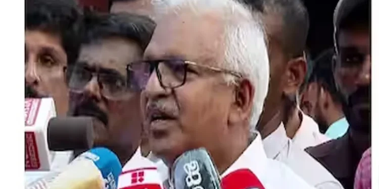 പെരിയ-ഇരട്ടക്കൊലക്കേസ്-പ്രതികള്ക്ക്-കണ്ണൂര്-സെന്ട്രല്-ജയിലില്-സ്വീകരണവുമായി-സി-പി-എം,-നേതൃത്വം-നല്കിയത്-പി-ജയരാജന്