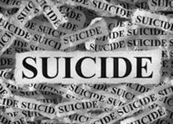 അജ്ഞാതന്‍-ആക്രമിച്ച്-വീട്ടില്‍-കെട്ടിയിട്ടെന്ന്-പരാതി;-ആലപ്പുഴയില്‍-വീട്ടമ്മ-തൂങ്ങി-മരിച്ച-നിലയില്‍