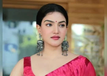 അസഭ്യഅശ്ലീലഭാഷപണ്ഡിതമാന്യന്മാരെ’….-എല്ലാ-സ്ത്രീകൾക്കും-വേണ്ടി-നിങ്ങളോട്-ഞാൻ-യുദ്ധം-പ്രഖ്യാപിക്കുന്നു;-പോസ്റ്റുമായി-ഹണി-റോസ്