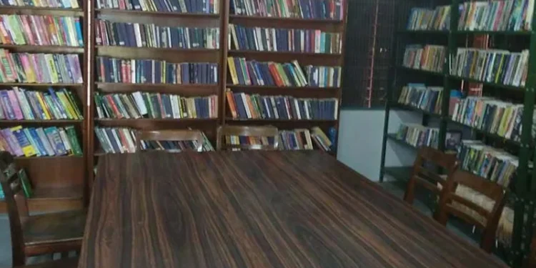 ഹൈസ്‌കൂളിലെ-അനദ്ധ്യാപകര്‍ക്ക്-ഹയര്‍-സെക്കന്‍ഡറിയിലും-ജോലി;-പ്രതിഷേധം-ശക്തം