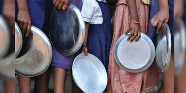 പണം-അനുവദിച്ചില്ല;-സ്‌കൂള്‍-ഉച്ചഭക്ഷണ,-പോഷകാഹാര-പദ്ധതി-കടുത്ത-പ്രതിസന്ധിയില്‍