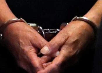 മോഷ്ടിക്കാനെത്തി-വിലപിടിപ്പുള്ളതൊന്നും-കിട്ടാതെ-വീട്ടുകാരിയെ-ഉമ്മവെച്ച്-കടന്നുകളഞ്ഞ-കള്ളന്‍-അറസ്റ്റില്‍