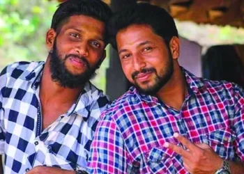 പെരിയ-ഇരട്ടക്കൊലപാതകം-:-മുന്-എംഎല്എ-കെ-വി-കുഞ്ഞിരാമന്-ഉള്പ്പെടെ-നാല്-പേര്-ജയില്-മോചിതരായി-:-സ്വീകരിച്ച്-ആനയിച്ച്-ജില്ലാ-സെക്രട്ടറി