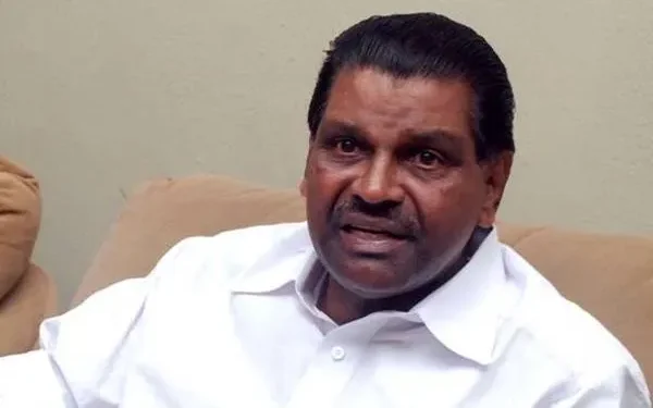 ഡിസിസി-ട്രഷറര്-എന്.എം-വിജയന്റെ-മരണം:-കേസെടുത്തില്-ദുരൂഹതയെന്ന്-തിരുവഞ്ചൂര്-രാധാകൃഷ്ണന്