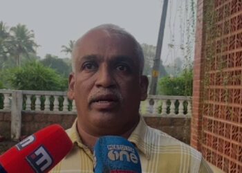 പത്തനംതിട്ടയിലെ-പെൺകുട്ടി-42-പേരുടെ-ഫോൺ-നമ്പറുകൾ-സേവ്-ചെയ്തത്-അച്ഛന്റെ-ഫോണിൽ;-സിഡബ്ല്യുസി-ചെയർമാൻ