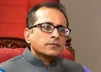 അനവസരത്തില്‍-അധിക്‌ഷേപിച്ച-റിപ്പോര്‍ട്ടര്‍-ടിവി-അവതാരകനെ-എടുത്തിട്ടലക്കി-സന്തോഷ്-പണ്ഡിറ്റ്