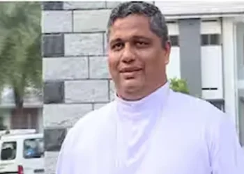 അങ്കമാലി-അതിരൂപതയില്‍-ഞായറാഴ്ച-രാത്രിയും-സമവായശ്രമം,-വിമത-വിഭാഗവുമായി-മാര്‍-ജോസഫ്-പാംപ്ലാനി-ചര്‍ച്ച-നടത്തുന്നു