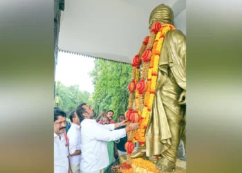 സ്വാമി-വിവേകാനന്ദന്‍-തലമുറകളെ-പ്രചോദിപ്പിക്കുന്ന-മഹാത്മാവ്:-കേന്ദ്രമന്ത്രി