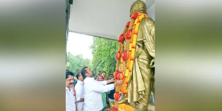 സ്വാമി-വിവേകാനന്ദന്‍-തലമുറകളെ-പ്രചോദിപ്പിക്കുന്ന-മഹാത്മാവ്:-കേന്ദ്രമന്ത്രി