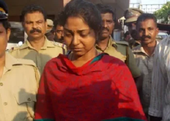 ആറ്റിങ്ങൽ-ഇരട്ടക്കൊലക്കേസ്-:-ഒരു-കണ്ണിന്റെ-കാഴ്ച-നഷ്ടപ്പെട്ടു-;-രണ്ടാം-പ്രതി-അനുശാന്തിക്ക്-ജാമ്യം-അനുവദിച്ച്-സുപ്രീംകോടതി 