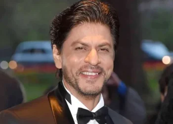 ഗേയാണെന്ന്-തോന്നുന്നു,നായികമാരുമായി-പ്രണയത്തിലാകാത്തതിന്-കാരണം-വേറെയുമുണ്ട്;-വെളിപ്പെടുത്തലുമായി-ഷാരൂഖ്-ഖാൻ