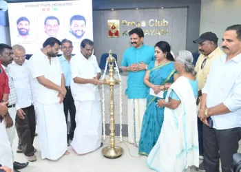 അവിരാച്ചന്റെ-സ്വന്തം-ഇണങ്ങത്തി-ടീസർ,-ട്രെയിലർ-പ്രകാശനം-നടത്തി